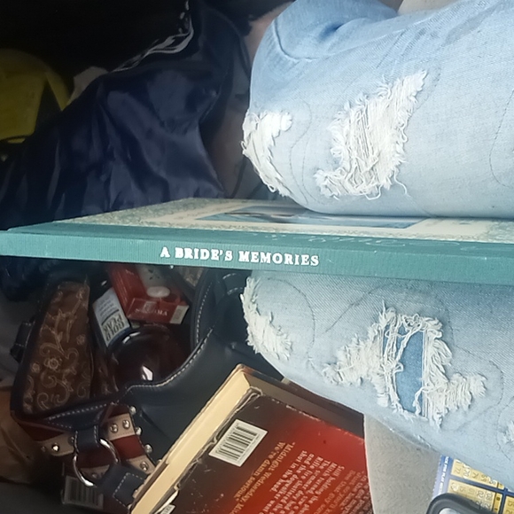 A brodes memories book - Picture 3 of 8